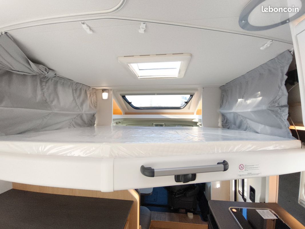 Camping-car profilé SUNLIHGT T58 Adventure Edition, Lit à la française + lit de pavillon, Citroën Jumper 2.2 Hdi 140 Cv BVA (boite automatique). NEUF de 2026, T 58 (image 15)