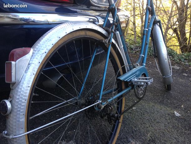 garde boue avant martelé de vélo ancien LE MARTELE Lefol 650B