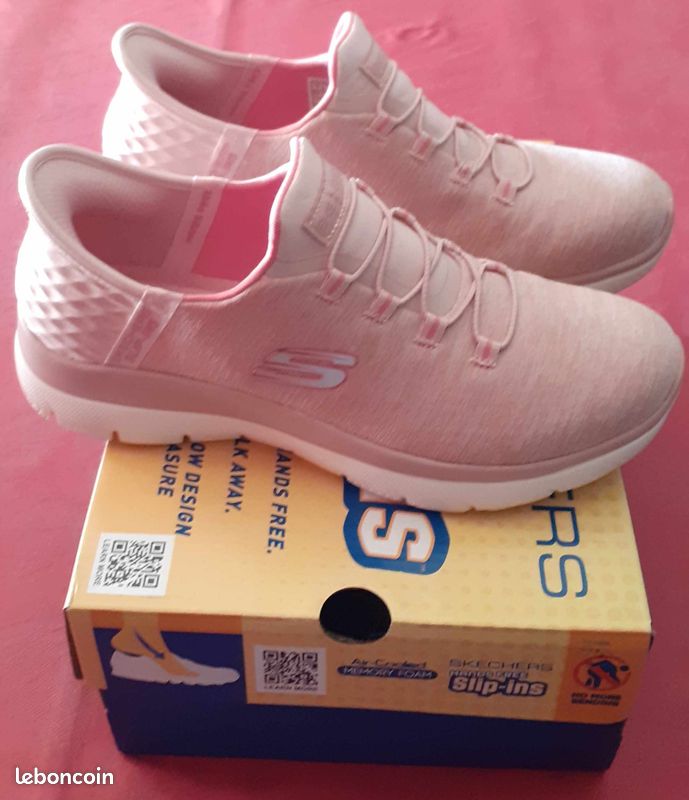 Basket de ville femme SKECHERS SLIP-INS Modèle: SUMMITS-TOP