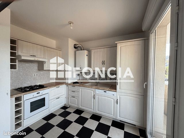 Appartement 3 pièces 64 m² · à Besançon · 64 m² · 780 €
