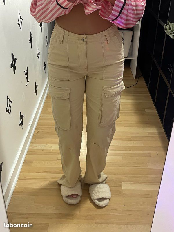Bershka Pantalon Cargo Large Beige Pantalon Bershka Femme Beige