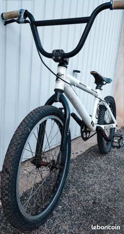 Grenoble. Une école pour apprendre à faire du vélo : un projet qui divise