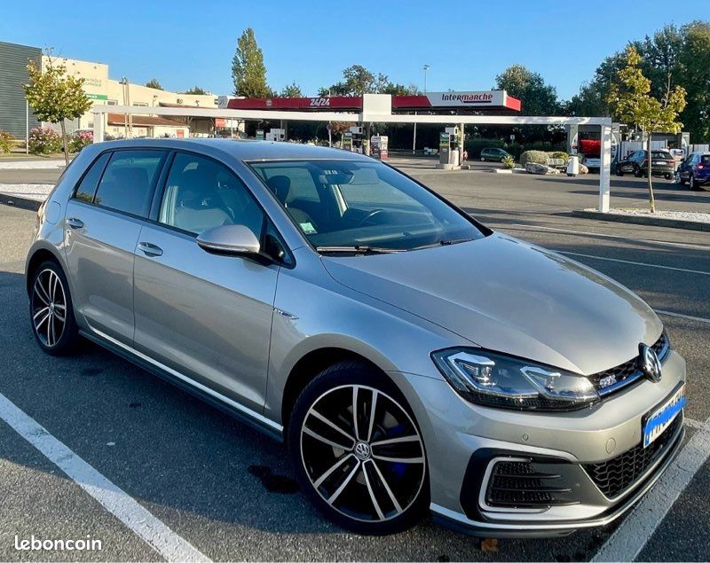 Volkswagen Golf GTE 1.4 HYBRID [Phase 2] Facelift 204Cv DSG6 (image 1)