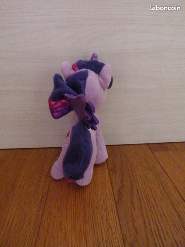 Peluche Twilight Sparkle (env. 18 cm) de la marque My Little Pony (image 3)