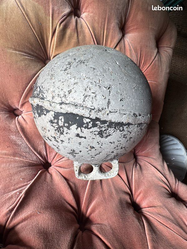 Lampe ancienne boule marine flotteur de pêche vintage. Années 60
