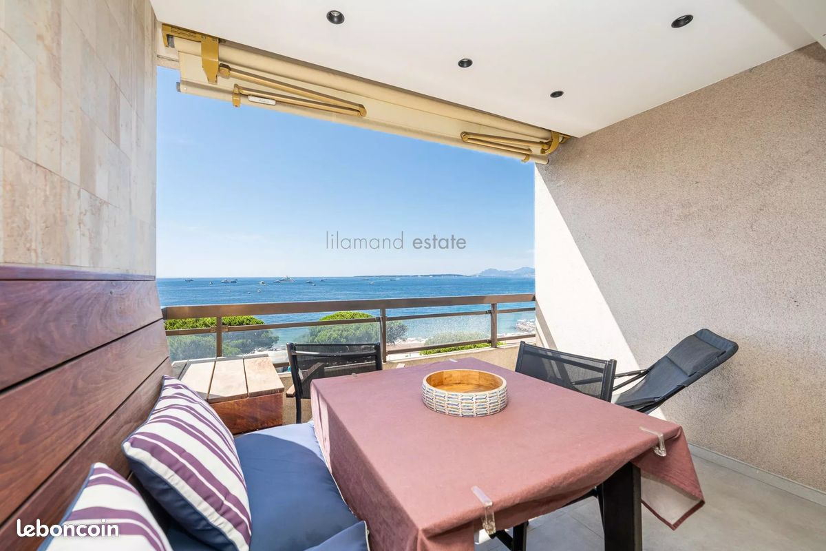 Appartement 1 pièce 31 m² · à Antibes · 31 m² · 450 000 €
