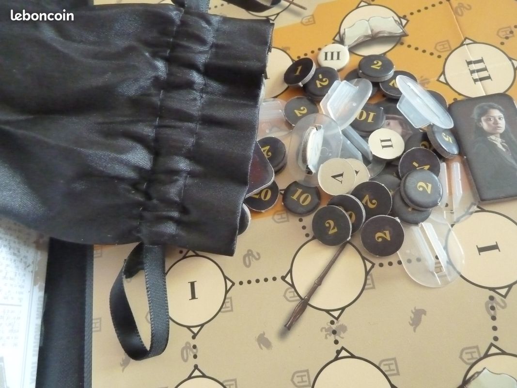 Jeu de société Harry Potter : Le Maître des Sorts de la marque Topi Games, un jeu familial inspiré de l'univers magique de Poudlard (image 8)