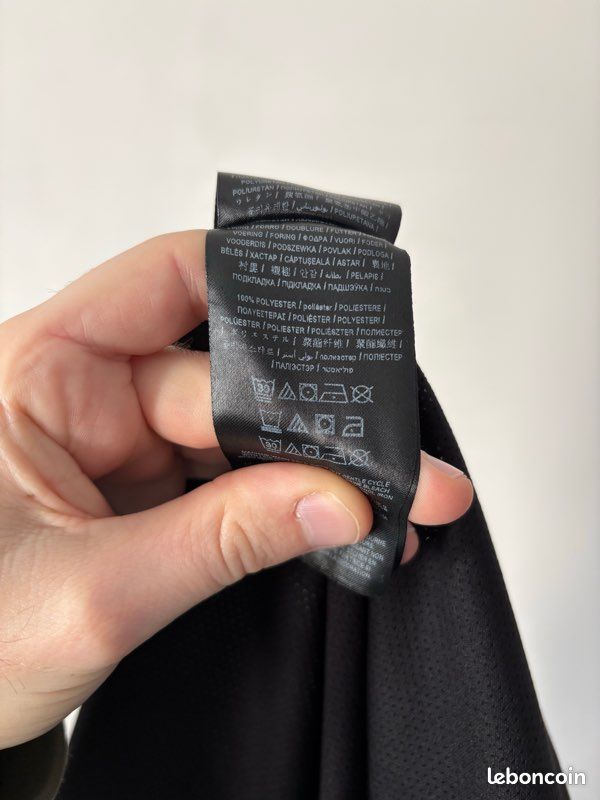 Veste coupe-vent « Guess » (image 20)