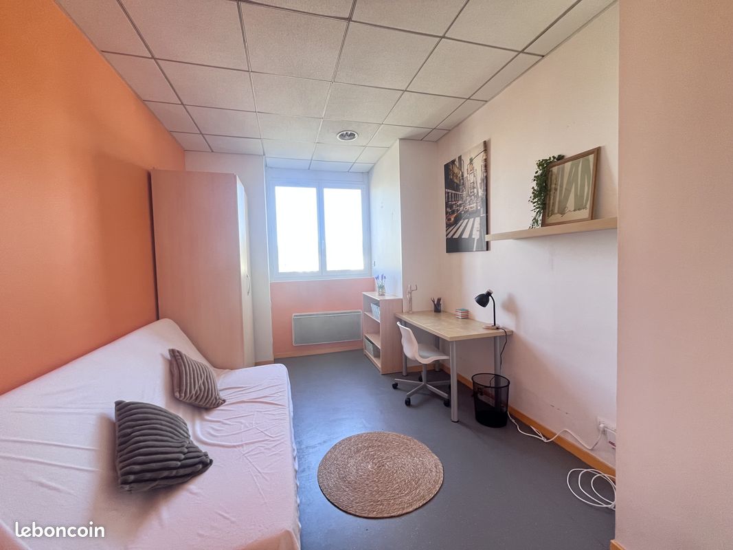Appartement 2 pièces 27 m² · à Saint-Étienne · 27 m² · 440 €