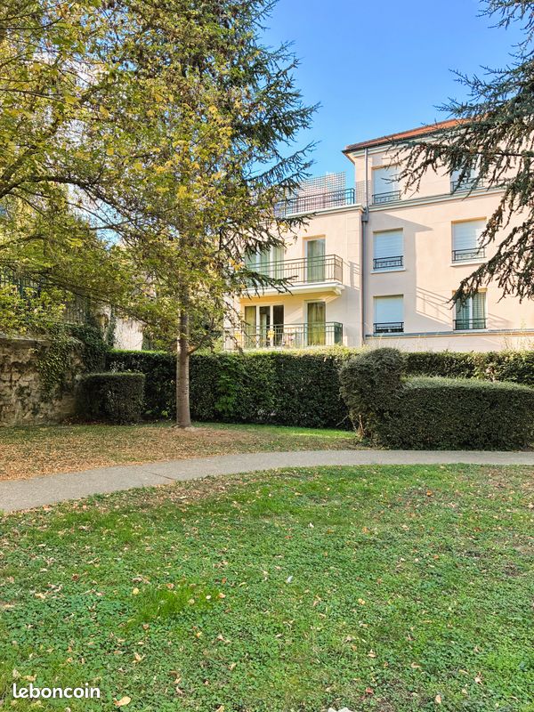 Appartement 3 pièces 68 m² · à Pontoise · 68 m² · 289 000 €