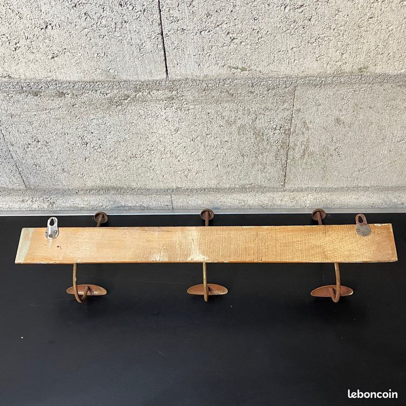 Porte manteaux en bois et métal