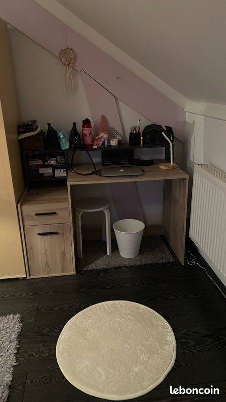 Bureau (image 1)