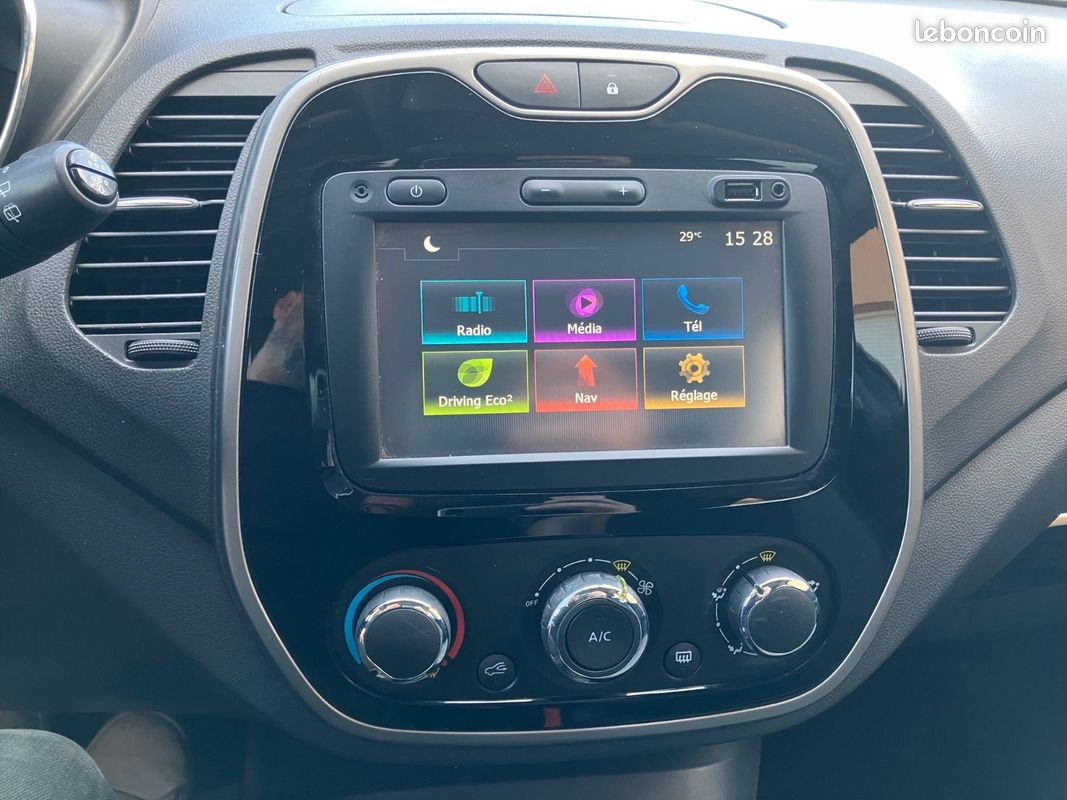 RENAULT CAPTUR BUSINESS dCi 90 Energy eco² Business E6 (image 12)