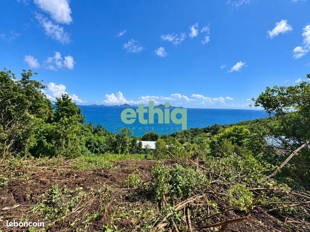 Terrain 500 m² · à Trois-Rivières · 500 m² · 90 000 €