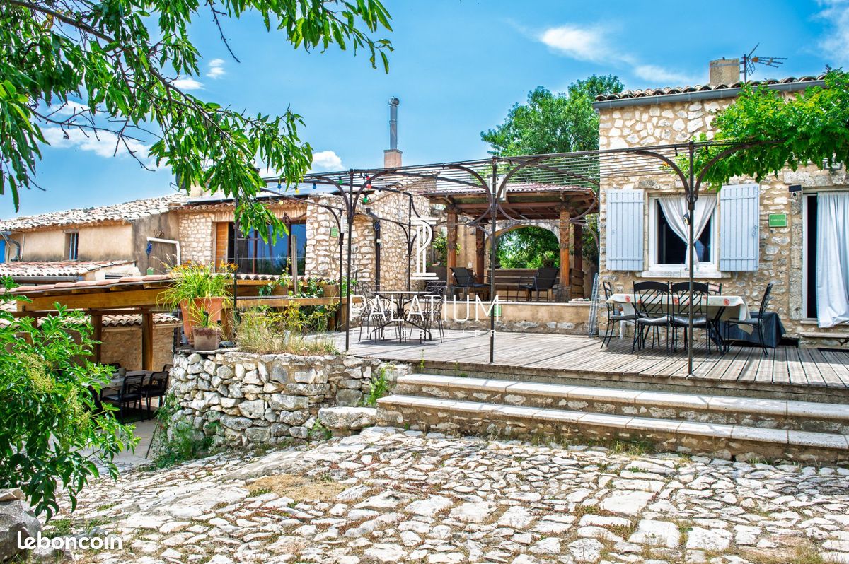 Maison 5 pièces 165 m² · à Sault · 165 m² · 449 000 €