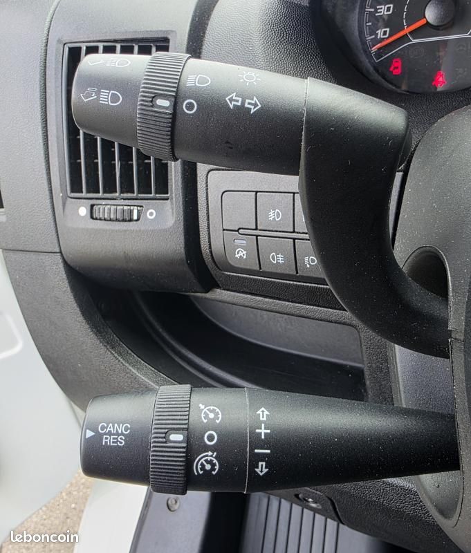 Peugeot Boxer 1° Main 2.2 b HDI 120cv L2H2 Entretien Peugeot Clim/Tél/Régul (image 22)