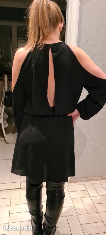 Robe noire t40 (image 2)