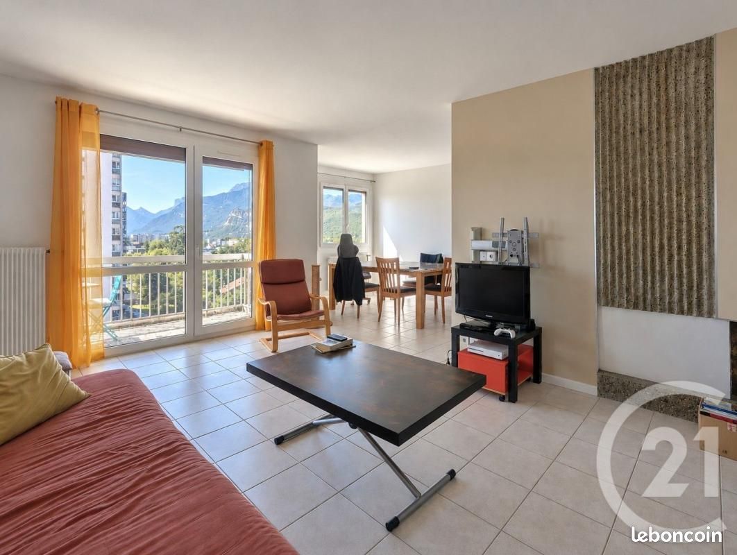 Appartement 5 pièces 107 m² · à Grenoble · 107 m² · 262 500 €