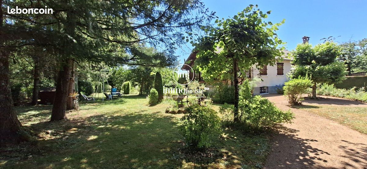 Maison 6 pièces 140 m² · à Étagnac · 140 m² · 210 000 €