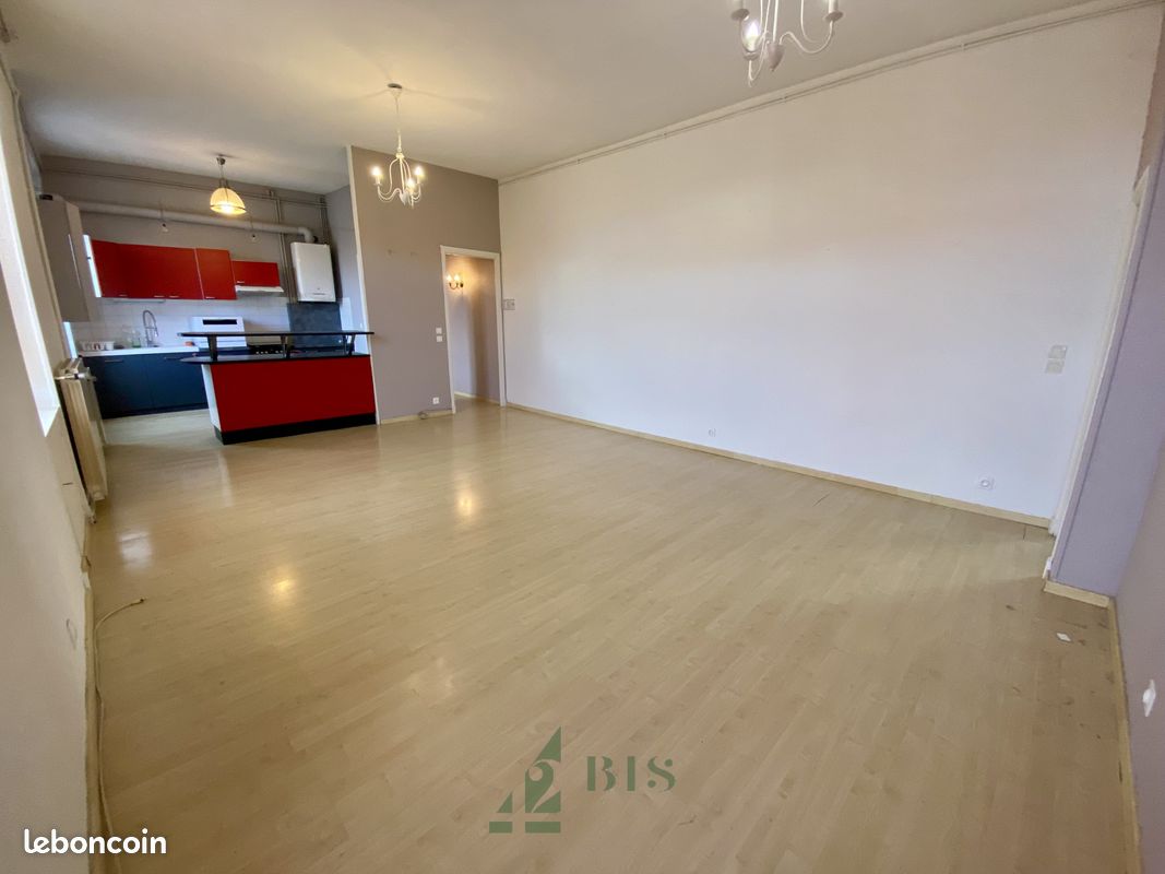 Appartement 4 pièces 110 m² · à Roanne · 110 m² · 139 000 €
