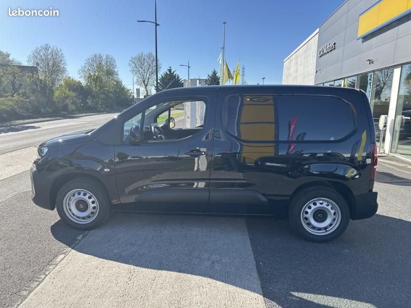 Opel Combo Cargo M Diesel 130ch automatique Pack Premium Connect (image 8)