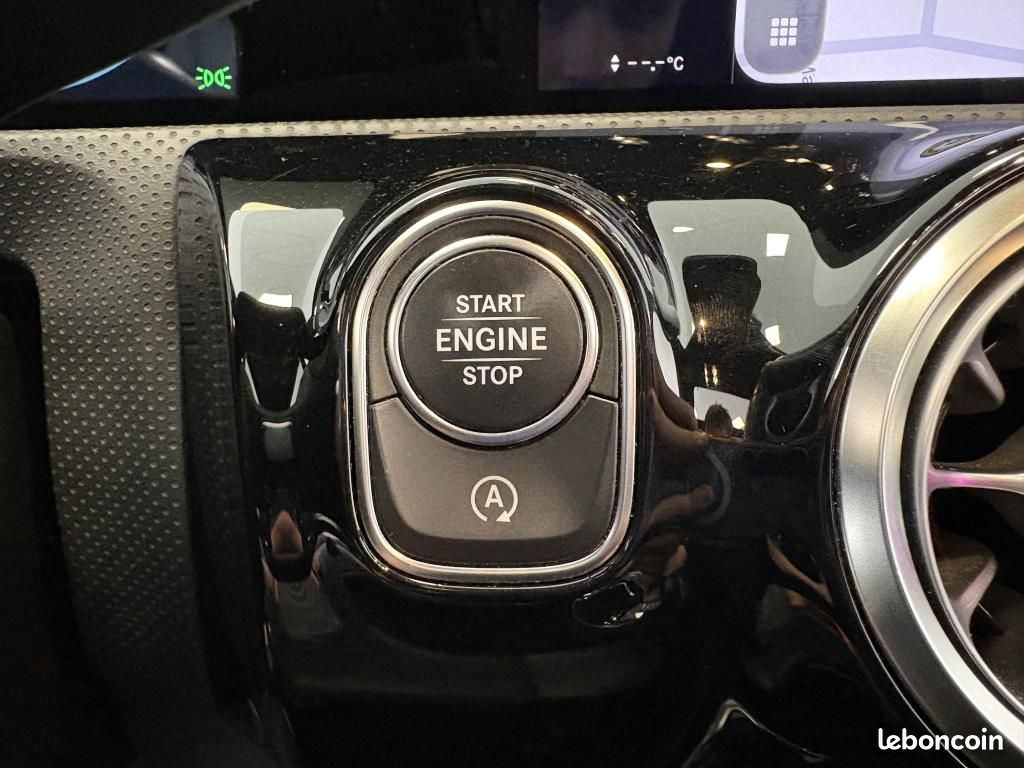 MERCEDES CLASSE A A 200 d - BV 8G-DCT BERLINE 5P - BM 177 AMG Line PHASE 1 (image 22)