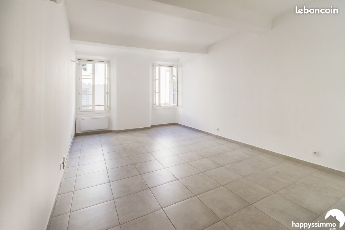 Appartement 1 pièce 33 m² · à Hyères · 33 m² · 500 €/mois