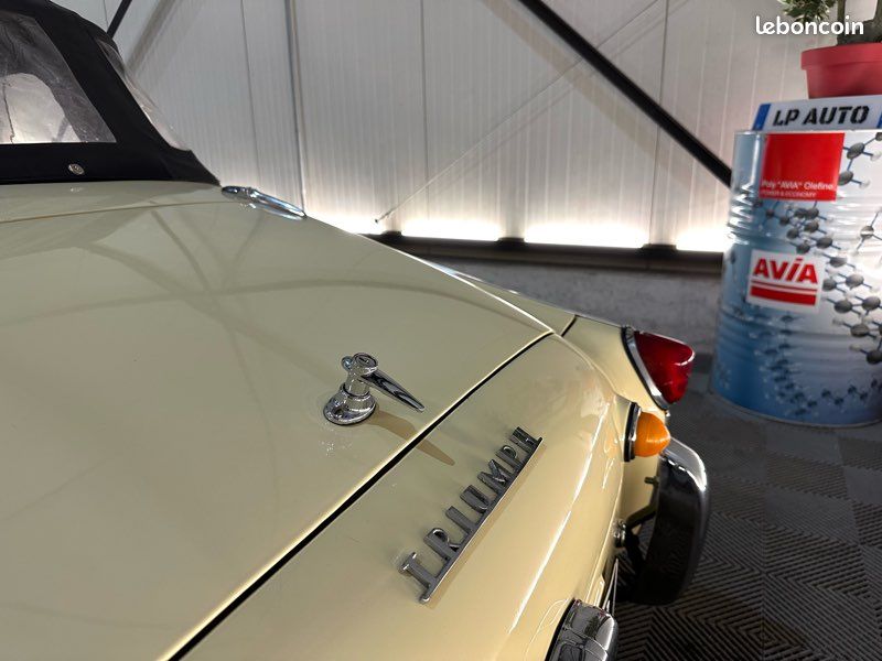 đ TRIUMPH TR3 CABRIOLET Sport â Roadster Anglais dâException âą Overdrive âą Hard-Top âą Ătat Remarquable âą VĂ©hicule de Collection (image 5)