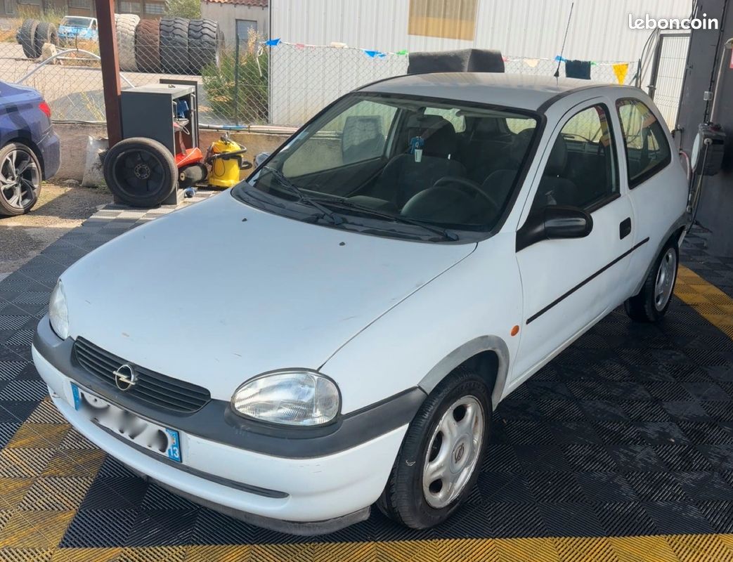 Opel Corsa 1.2 City 3p (image 3)