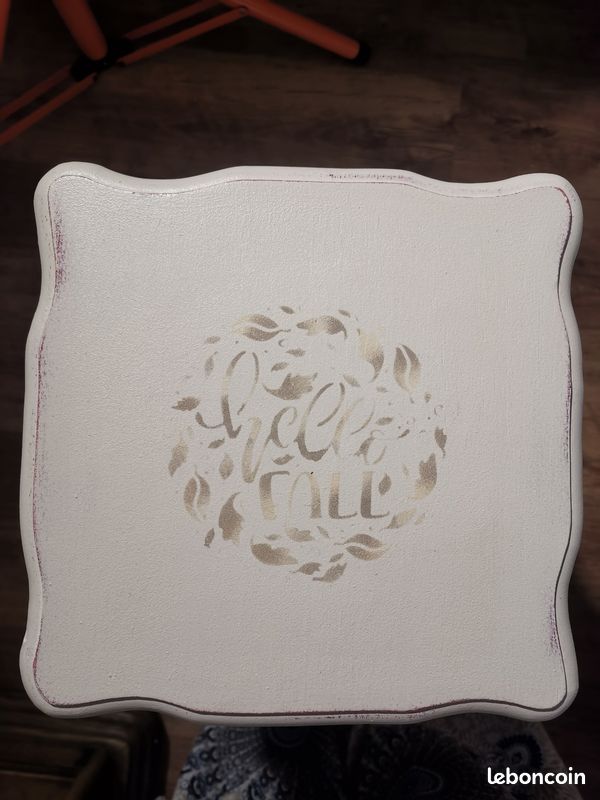 Sellette (image 2)