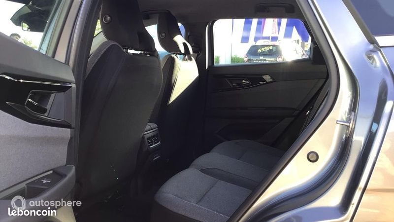 Renault Austral 1.2 E-Tech full hybrid 200ch Evolution - 25 (image 13)