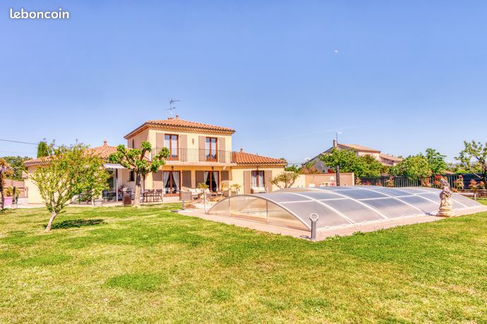 Propriété 5 pièces 180 m²