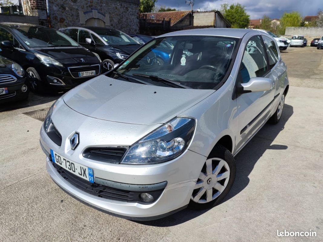 Renault clio iii confort dynamique 1.2 16v 2007 (image 1)