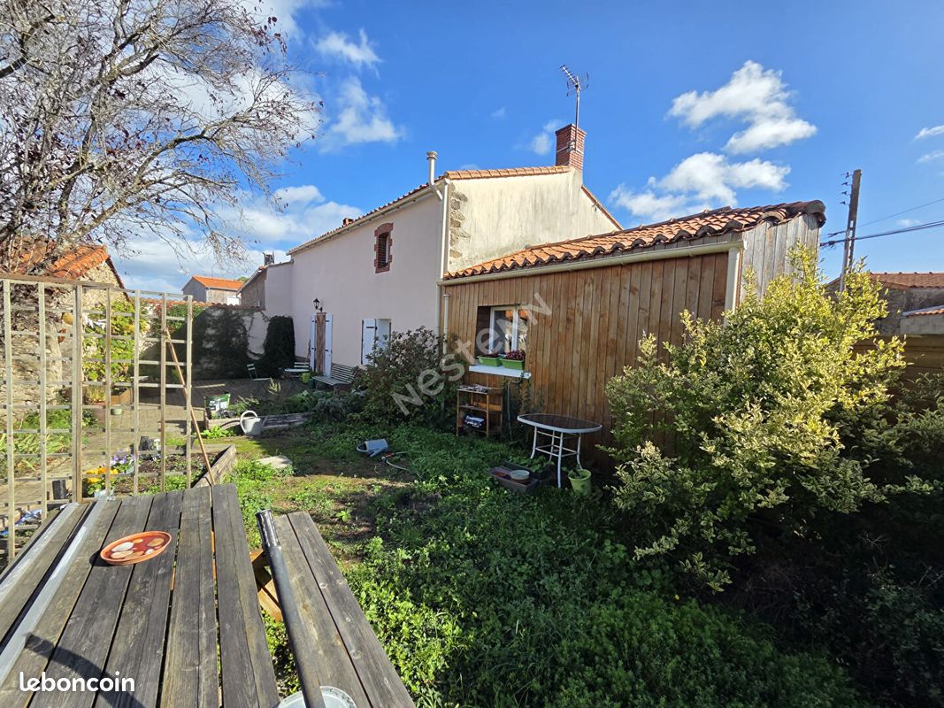 Maison 5 pièces 104 m² · à Cugand-la-Bernardière · 104 m² · 230 300 €