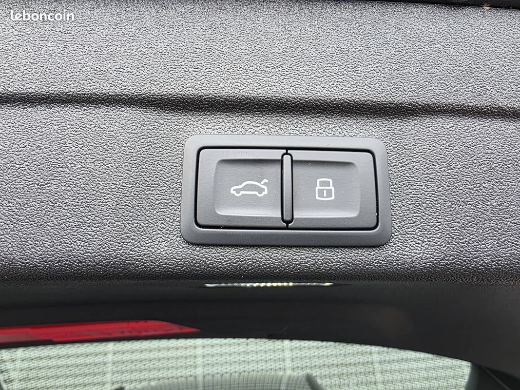 AUDI A5 Avant TDI Hybride 204 ch S tronic 7 S line (image 21)