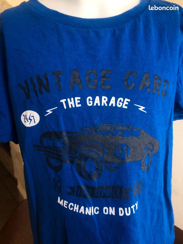 T-shirt Garçon 6-7 Ans - Occasion Très Bon État - Basique Ou à Motif