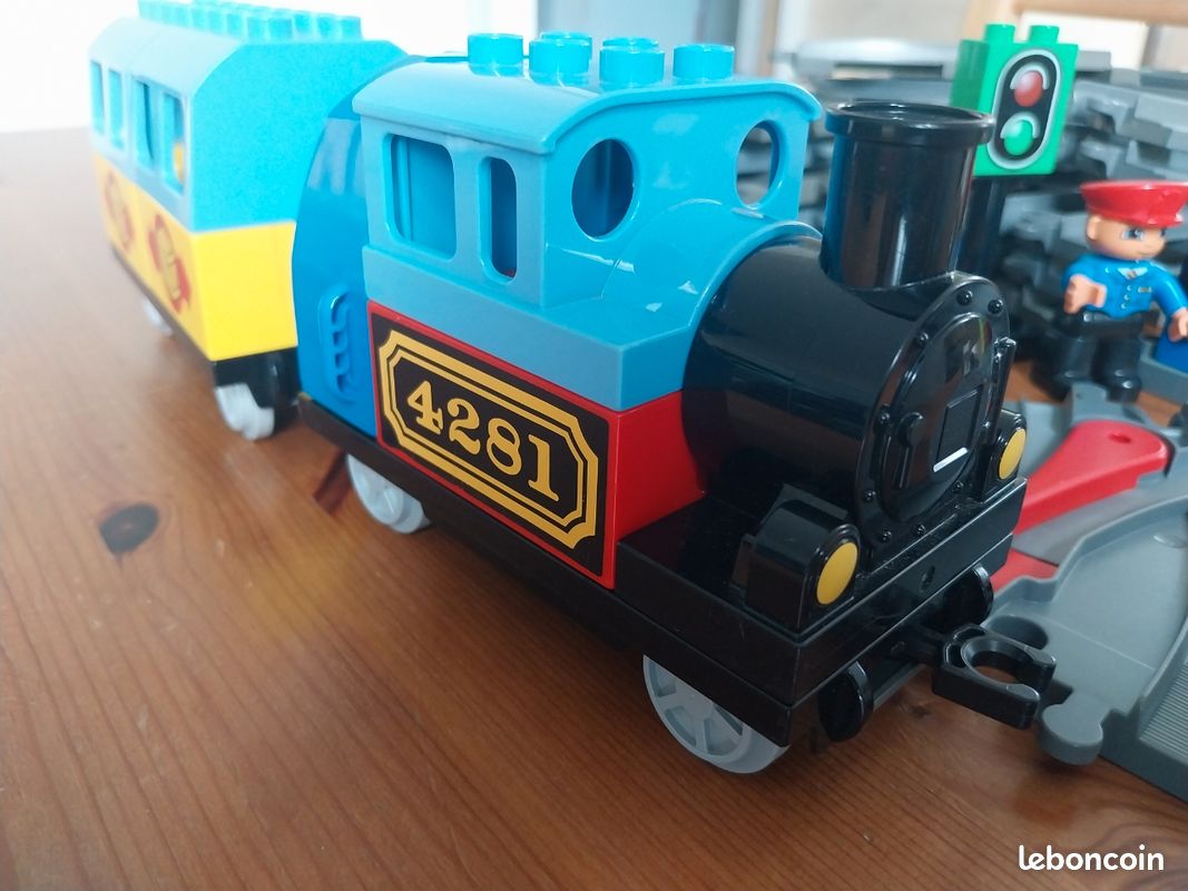 Lot Duplo Train et Rails (image 3)
