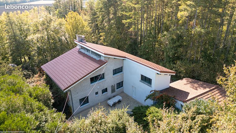 Villa 8 pièces 192 m²