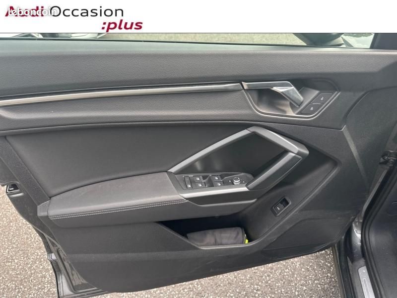Audi Q3 35 TFSI 150ch S line S tronic 7 (image 28)