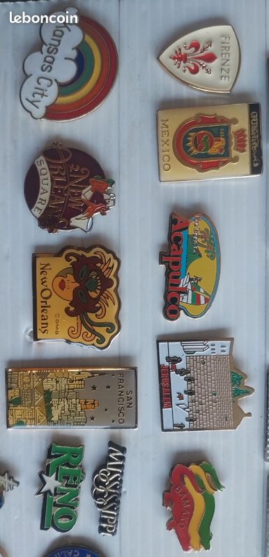 Lot pin's collection "VOYAGES" (image 7)