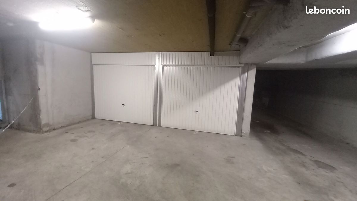 Parking 21 m² · à Avignon · 21 m² · 31 000 €