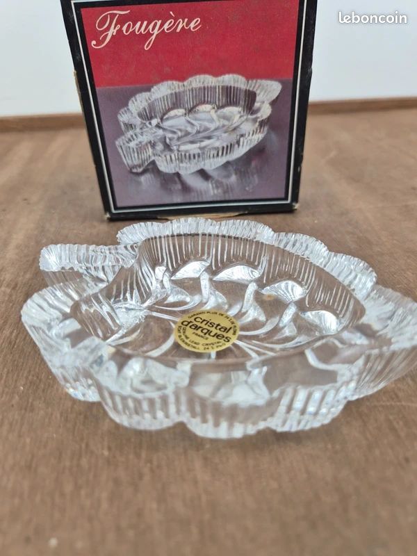 Cristal d’Arques vintage – lot cendrier Fougère + 6 sous-verres Breteuil – boîtes (image 4)