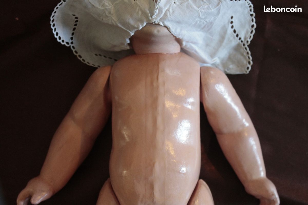Jolie Poupée Ancienne En Composition - 51 Cm - Tête Et Corps En Composition - Sans Marque - À Restaurer Ou Collection