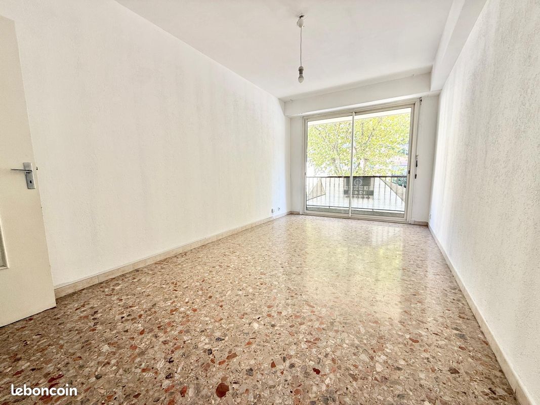 Appartement 3 pièces 67 m² · à Nice · 67 m² · 229 500 €