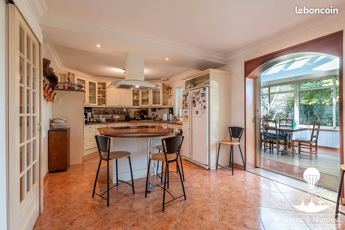 Maison 7 pièces 195 m² · à Saint-Julien-de-Concelles · 195 m² · 499 500 €