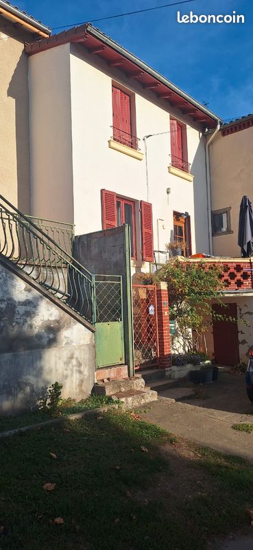Maison 4 pièces 80 m² · à Saint-Rémy-de-Chargnat · 80 m² · 420 €/mois