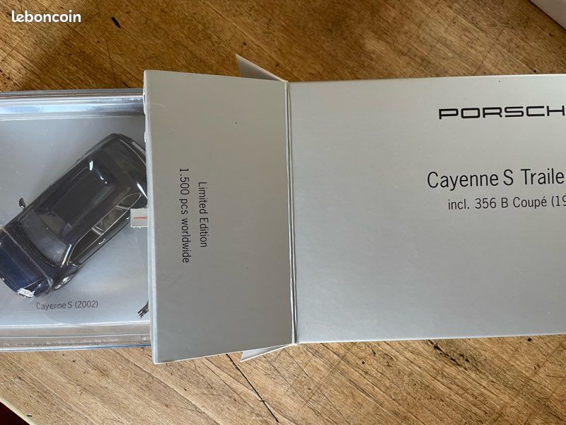 Coffret Porsche Cayenne S Trailer Set + 356B – Minichamps 1/43 (occasion, Très Bon état)