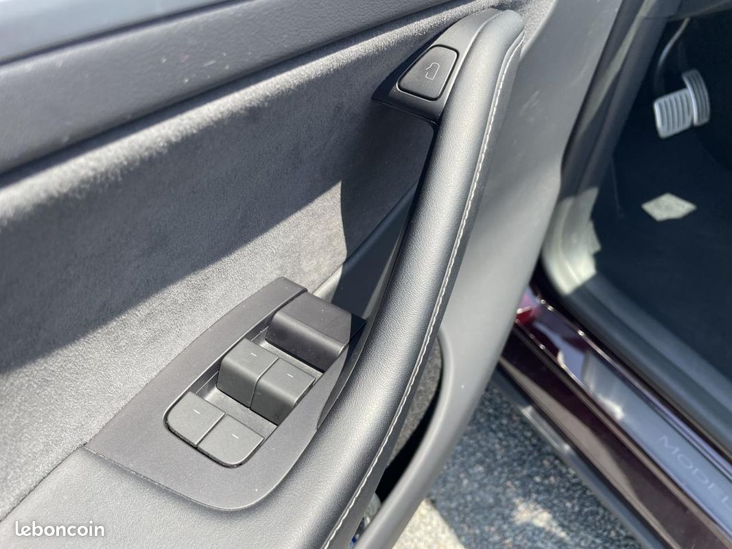 Tesla model y awd performance + attelage - garantie constructeur (image 32)