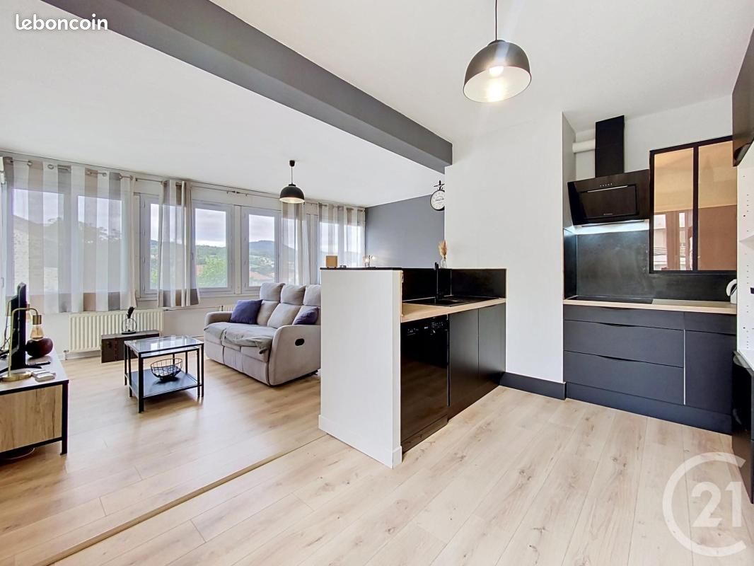 Appartement 5 pièces 94 m² · à Le Puy-en-Velay · 94 m² · 135 000 €