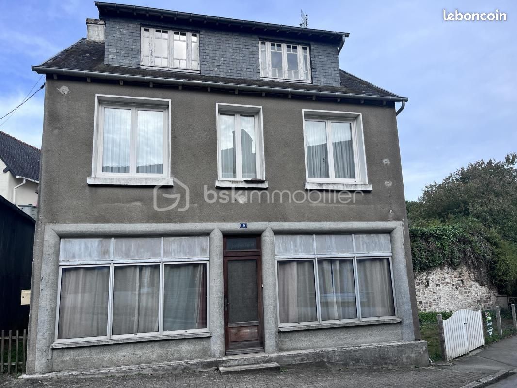 Maison 7 pièces 143 m² · à Plémet · 143 m² · 57 900 €